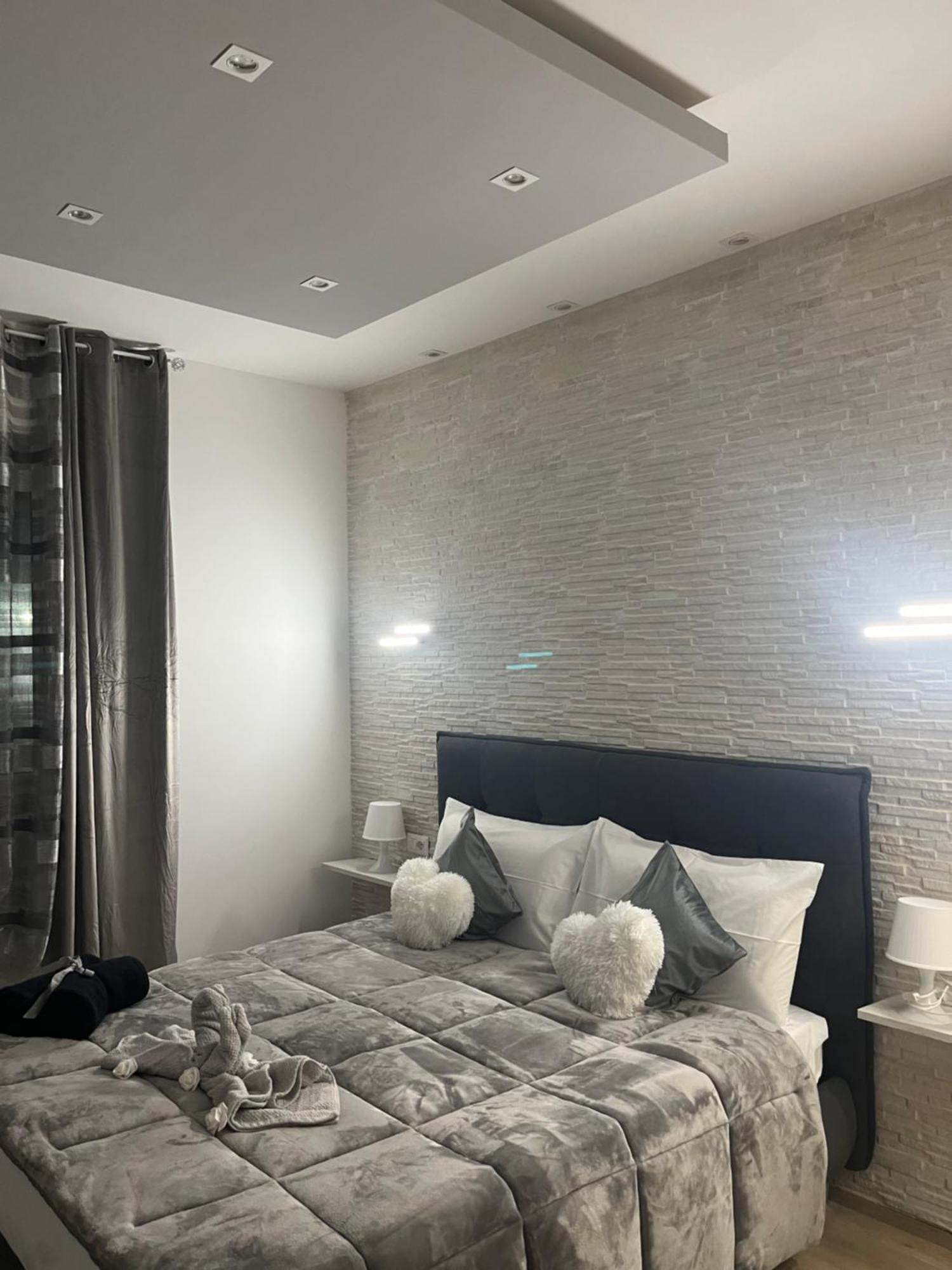 فندق New House فيوميتشينو المظهر الخارجي الصورة