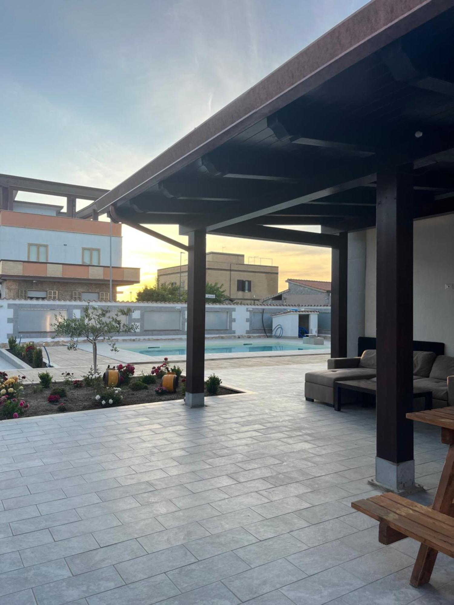 فندق New House فيوميتشينو المظهر الخارجي الصورة